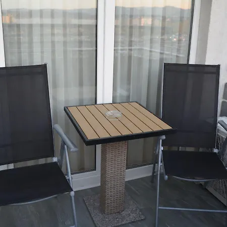 公寓 Brasov Holiday Apartments *