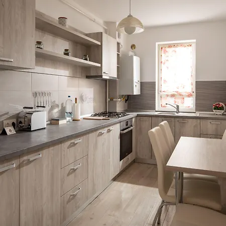 Brasov Holiday Apartments * 布拉索夫