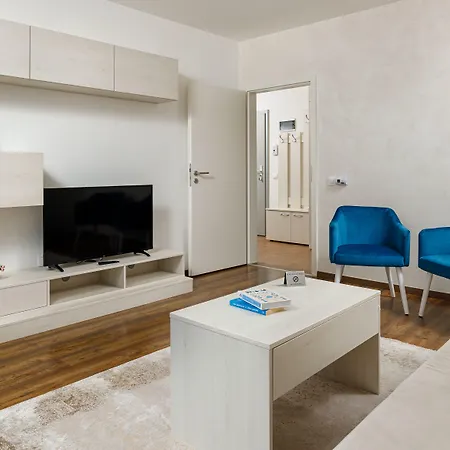 公寓 Brasov Holiday Apartments *