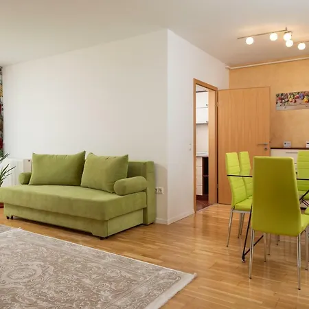 公寓 Brasov Holiday Apartments *